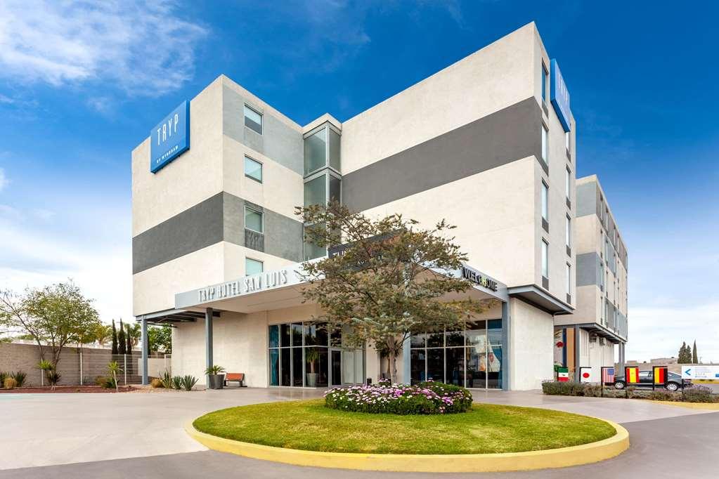 Tryp By Wyndham San Luis Potosi Hotel & Suites Kültér fotó