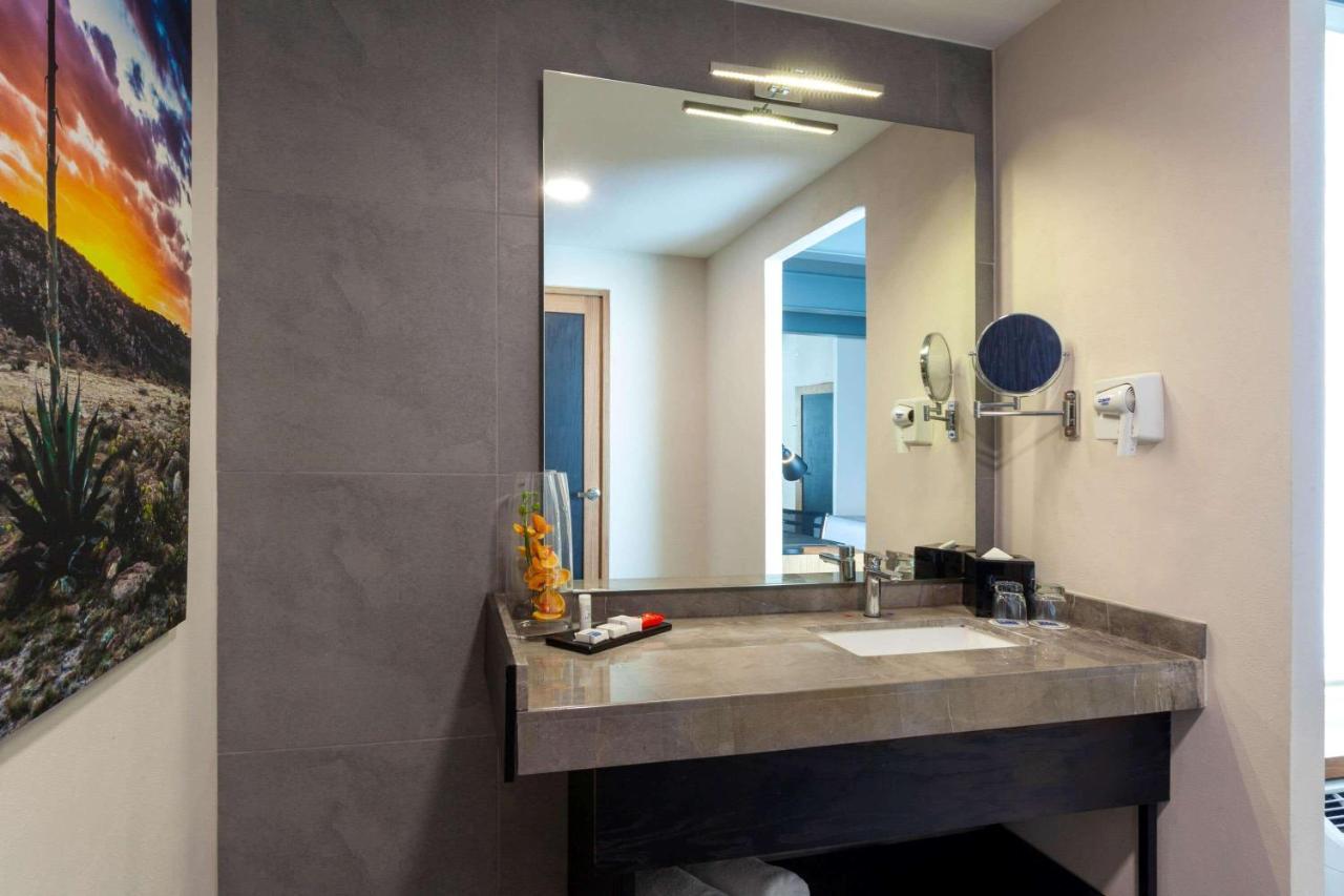 Tryp By Wyndham San Luis Potosi Hotel & Suites Kültér fotó